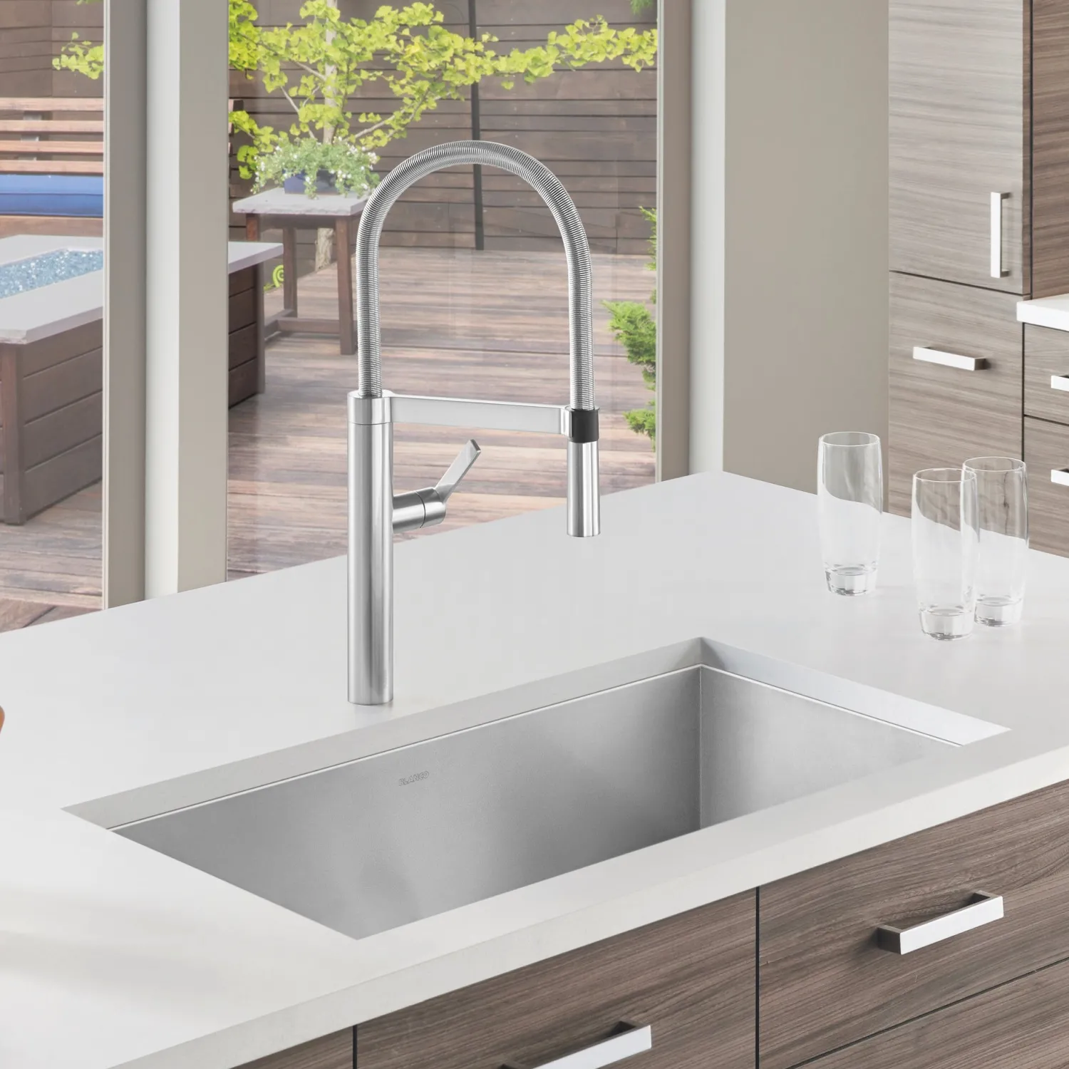 Online 32" Quatrus Zero Radius Super Single Bowl Kitchen Sink Stainless Steel Sinks|Single Bowl Sinks