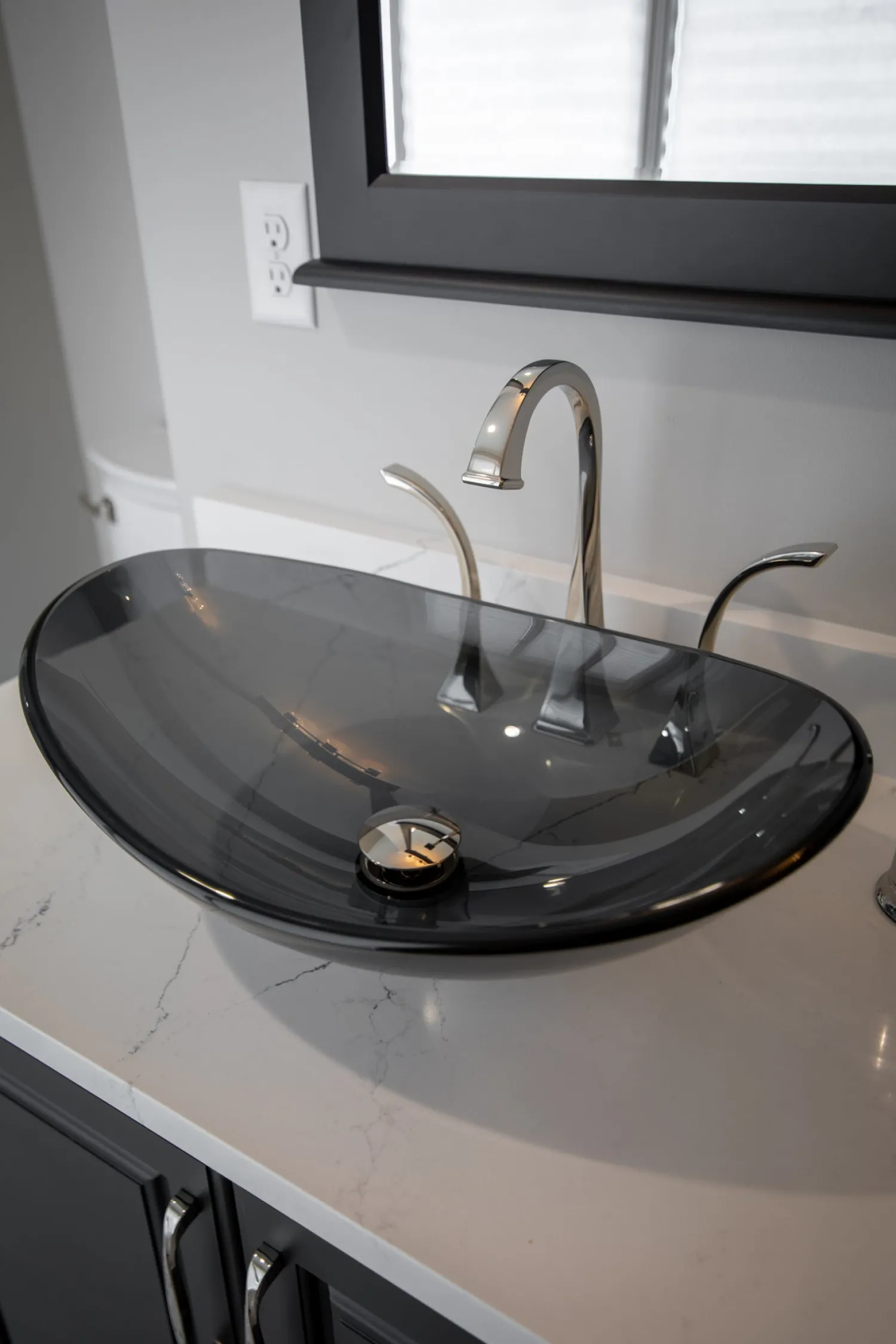 Best Dark Gray Canoe Glass Vessel Sink Above Counter / Vessel Sinks