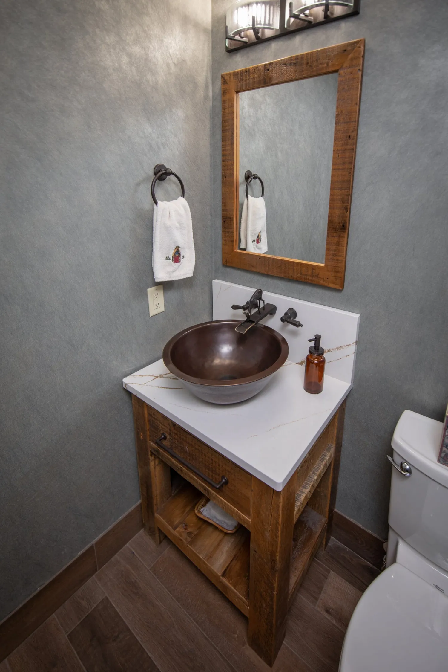 Hot Double Wall Copper Sink With Hammered Exterior - Antique Dark Above Counter / Vessel Sinks