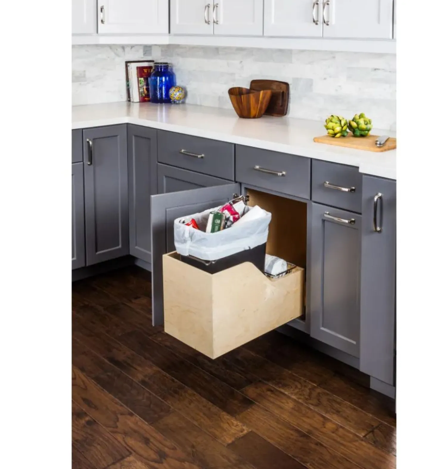 New Preassembled 35 Quart Single Pullout Waste Container System Storage & Organization