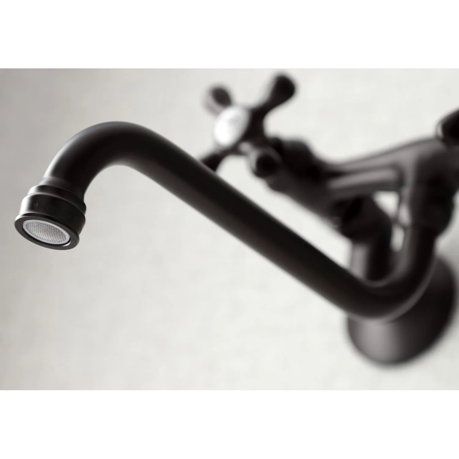 Hot Adjustable Center Wall Mount Bathroom Faucet Wall Mount
