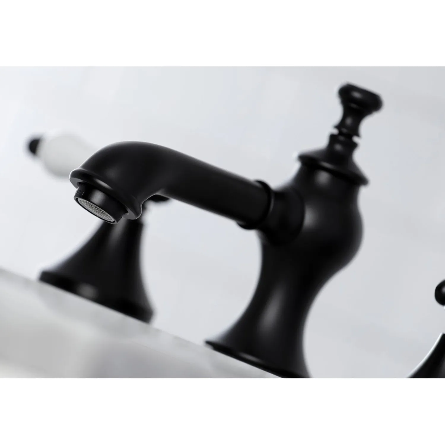 Bel-Air 8" Widespread 3-Hole Bathroom Faucet 8" Widespread