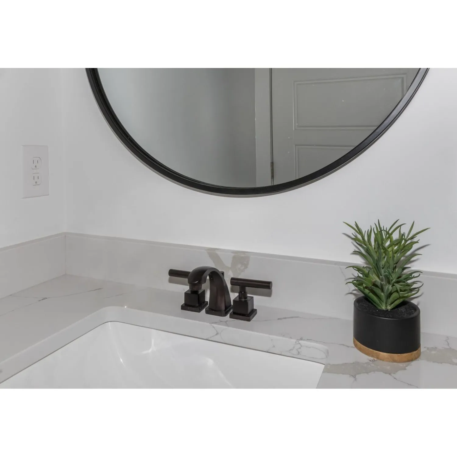 New Claremont 8-Inch Widespread Bathroom Faucet 8" Widespread