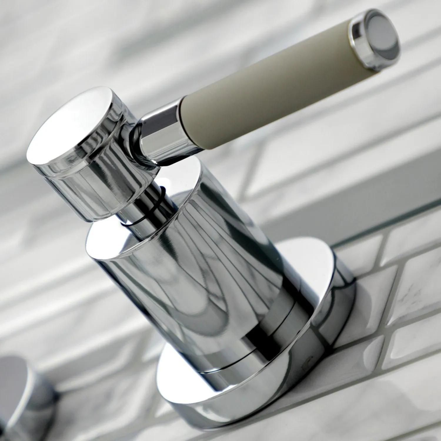 Outlet Concord 2-Handle Wall Mount Roman Tub Faucet Tub Faucets