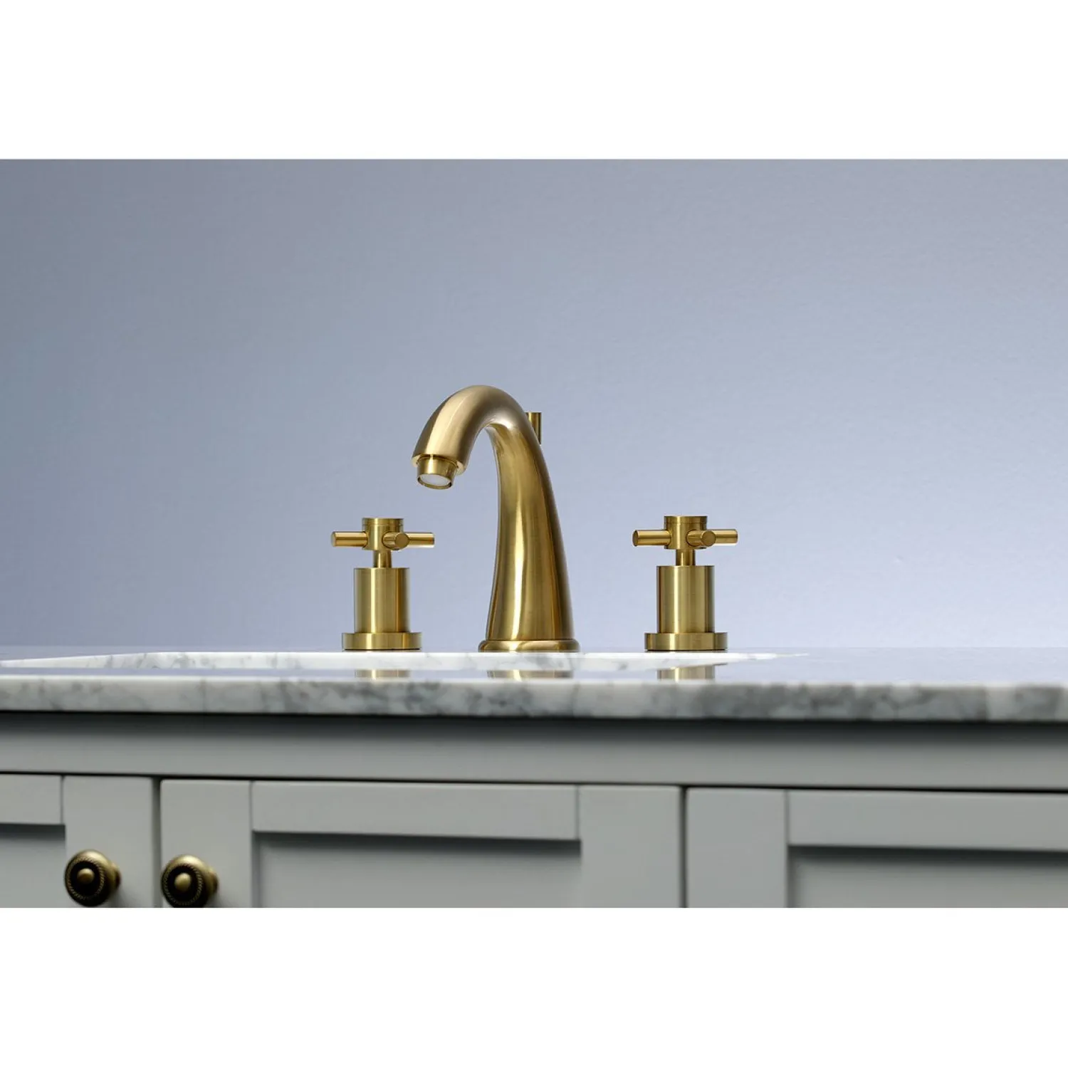 Hot Concord 3-Hole 8-Inch Widespread Bathroom Faucet 8" Widespread
