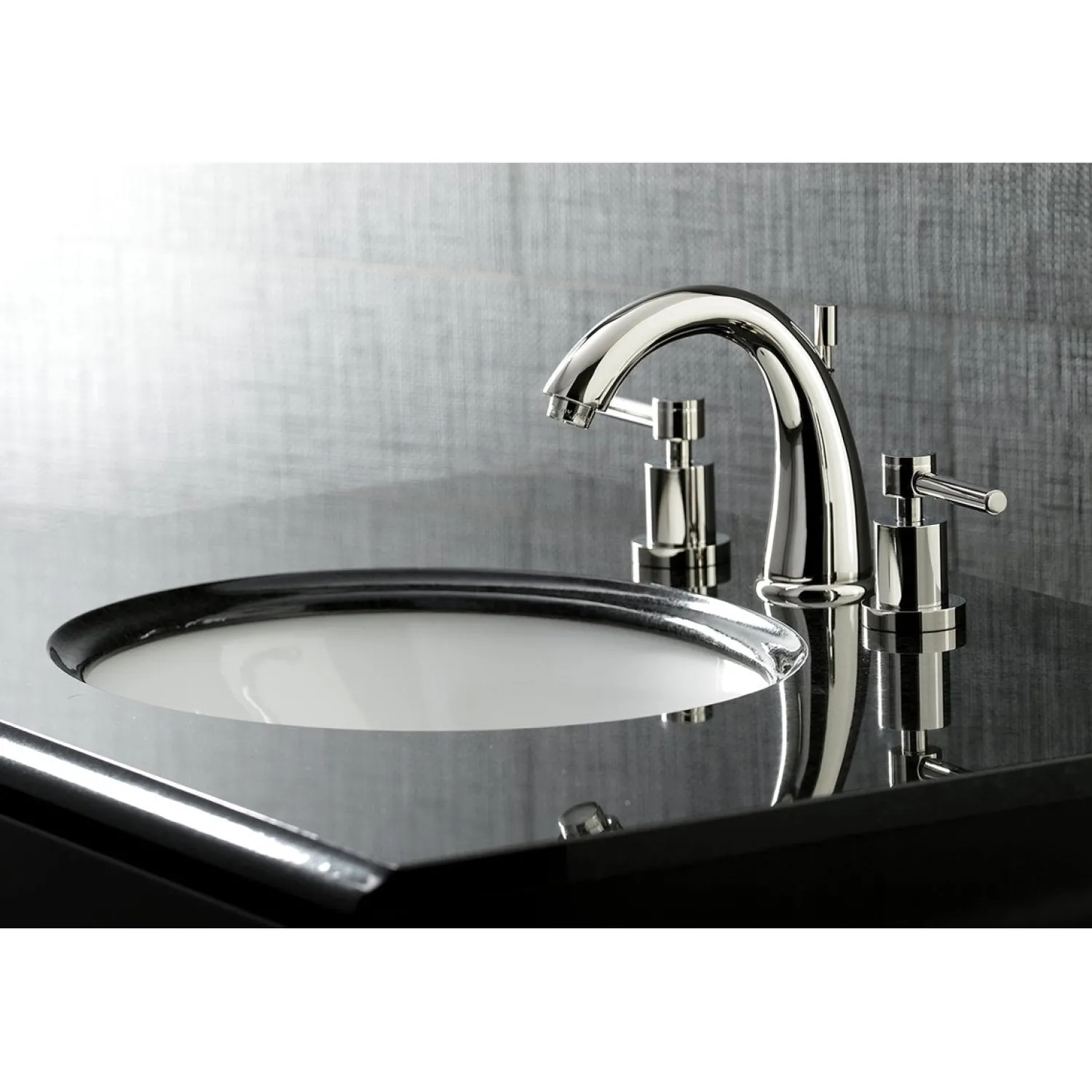 Clearance Concord 8-Inch Widespread 3-Hole Bathroom Faucet 8" Widespread