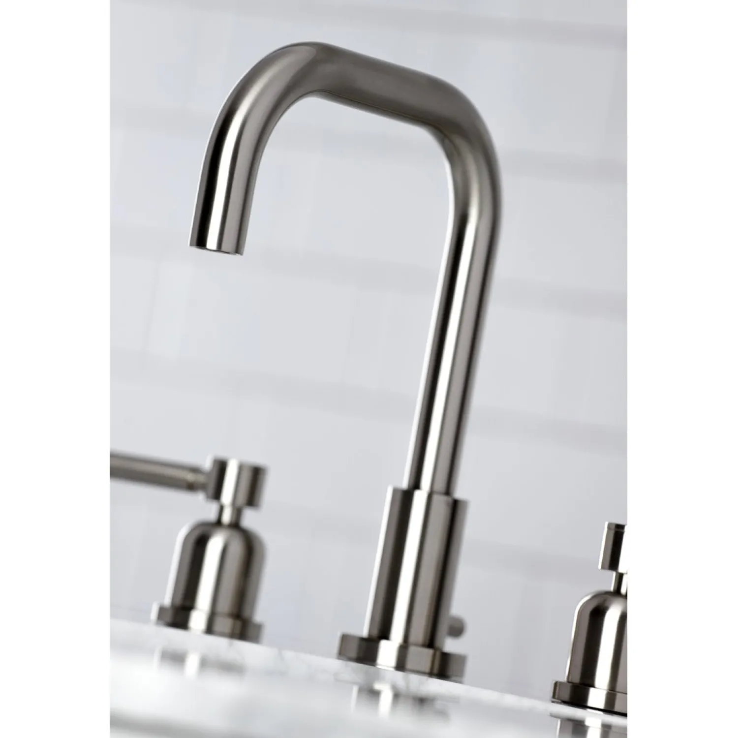 Discount Concord Widespread Bathroom Faucet with Brass Pop-Up 8" Widespread