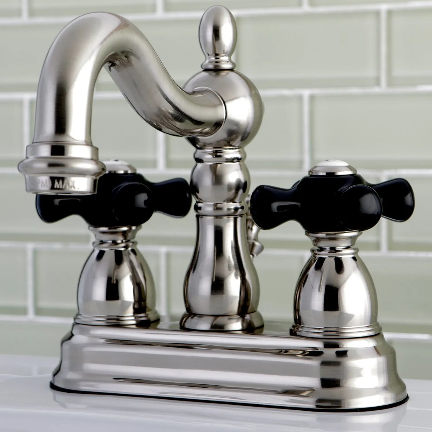 Outlet Duchess 4" Centerset 3-Hole Bathroom Faucet 4" Center Set