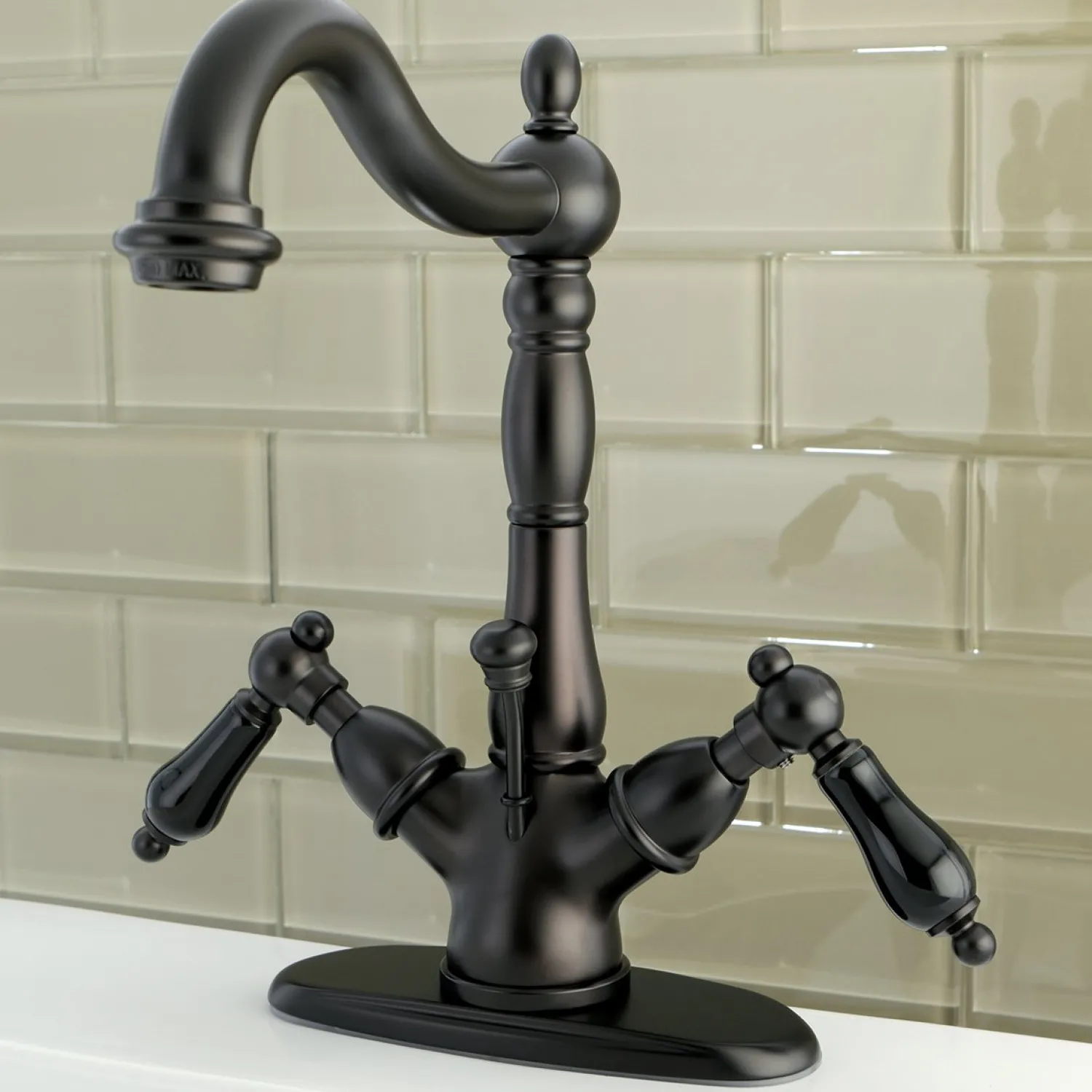 Outlet Duchess Deck Mount 4-Inch Centerset Bathroom Faucet Single Hole|4" Center Set