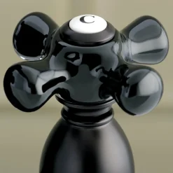 Hot Duchess 4-Inch Centerset 3-Hole Bathroom Faucet 4