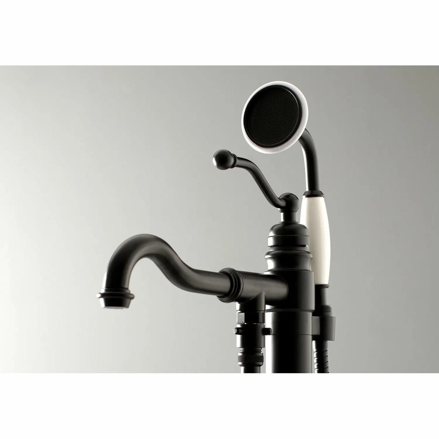 Hot English Country Single-Handle Freestanding Roman Tub Filler with Hand Shower Free Standing Tub Fillers|Tub Faucets