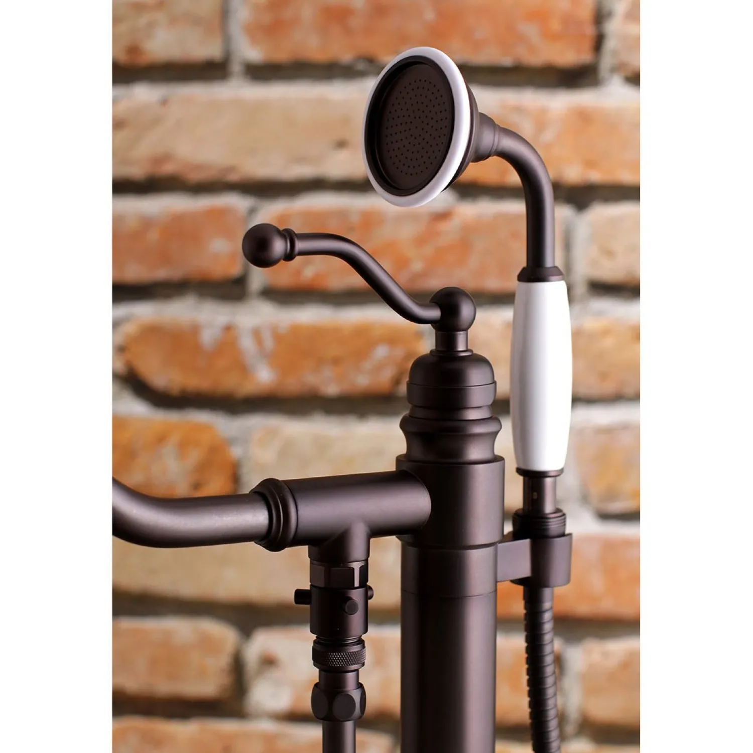 Hot English Country Single-Handle Freestanding Roman Tub Filler with Hand Shower Free Standing Tub Fillers|Tub Faucets