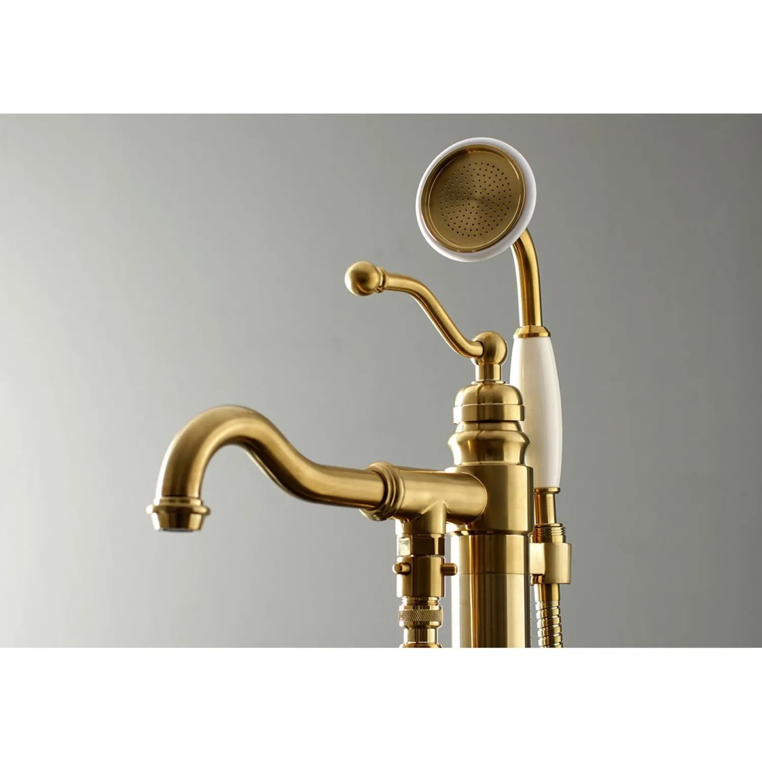 Hot English Country Single-Handle Freestanding Roman Tub Filler with Hand Shower Free Standing Tub Fillers|Tub Faucets