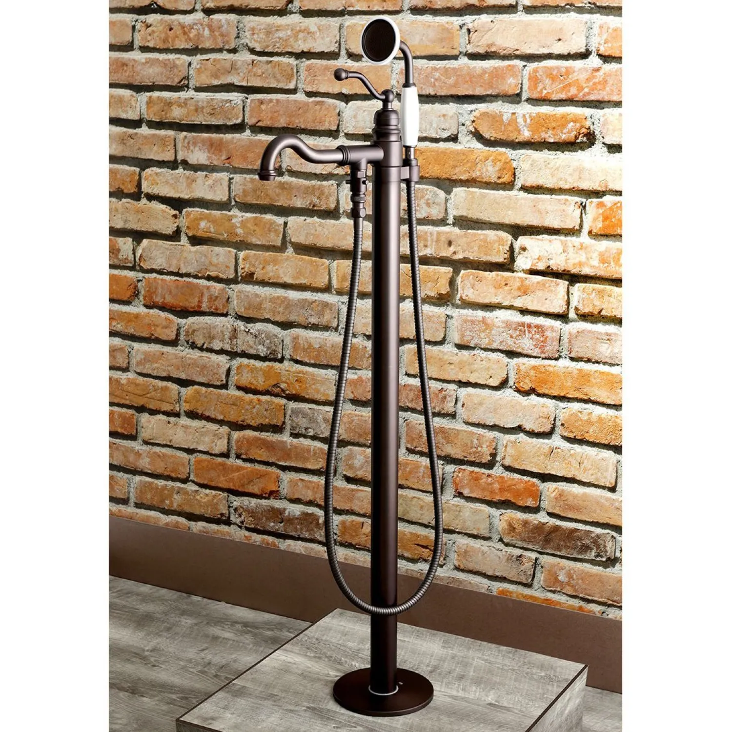 Hot English Country Single-Handle Freestanding Roman Tub Filler with Hand Shower Free Standing Tub Fillers|Tub Faucets