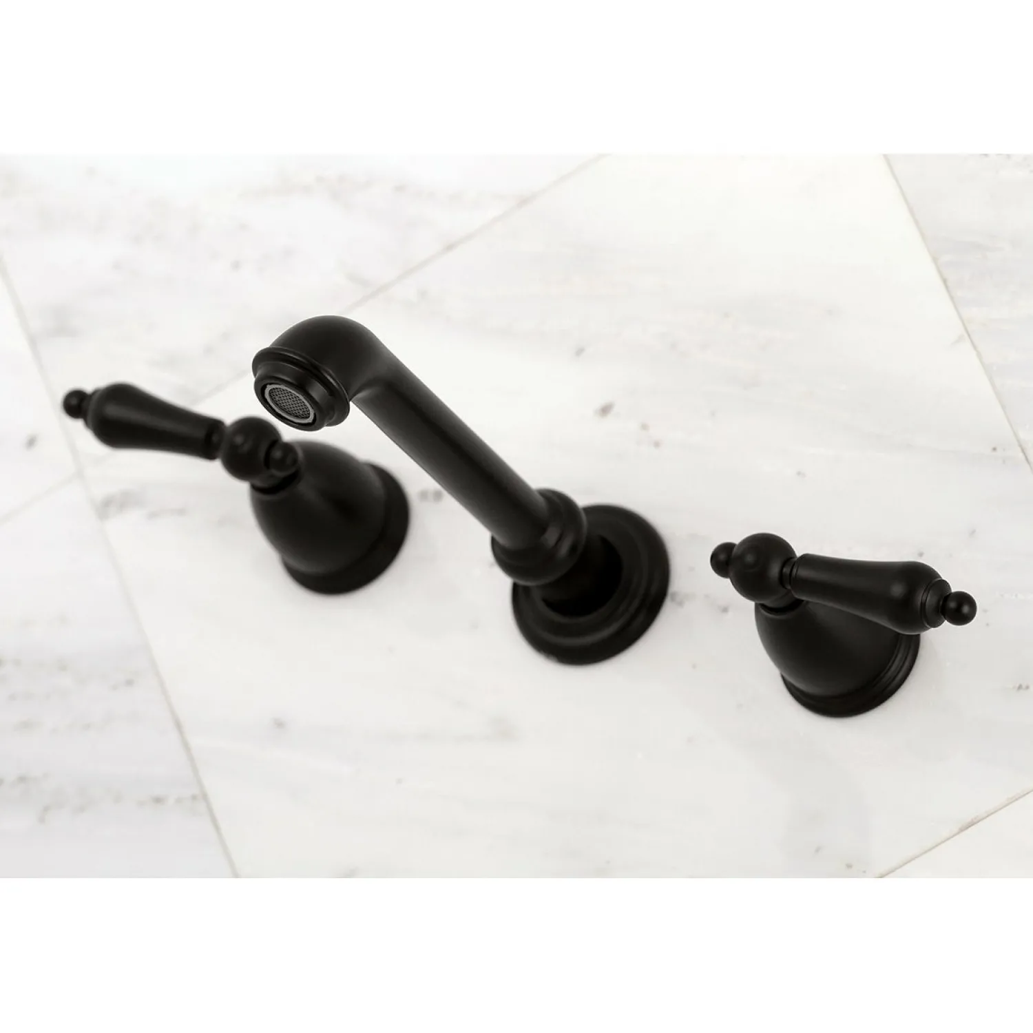 Hot English Country Wall Mount Bathroom Faucet Wall Mount