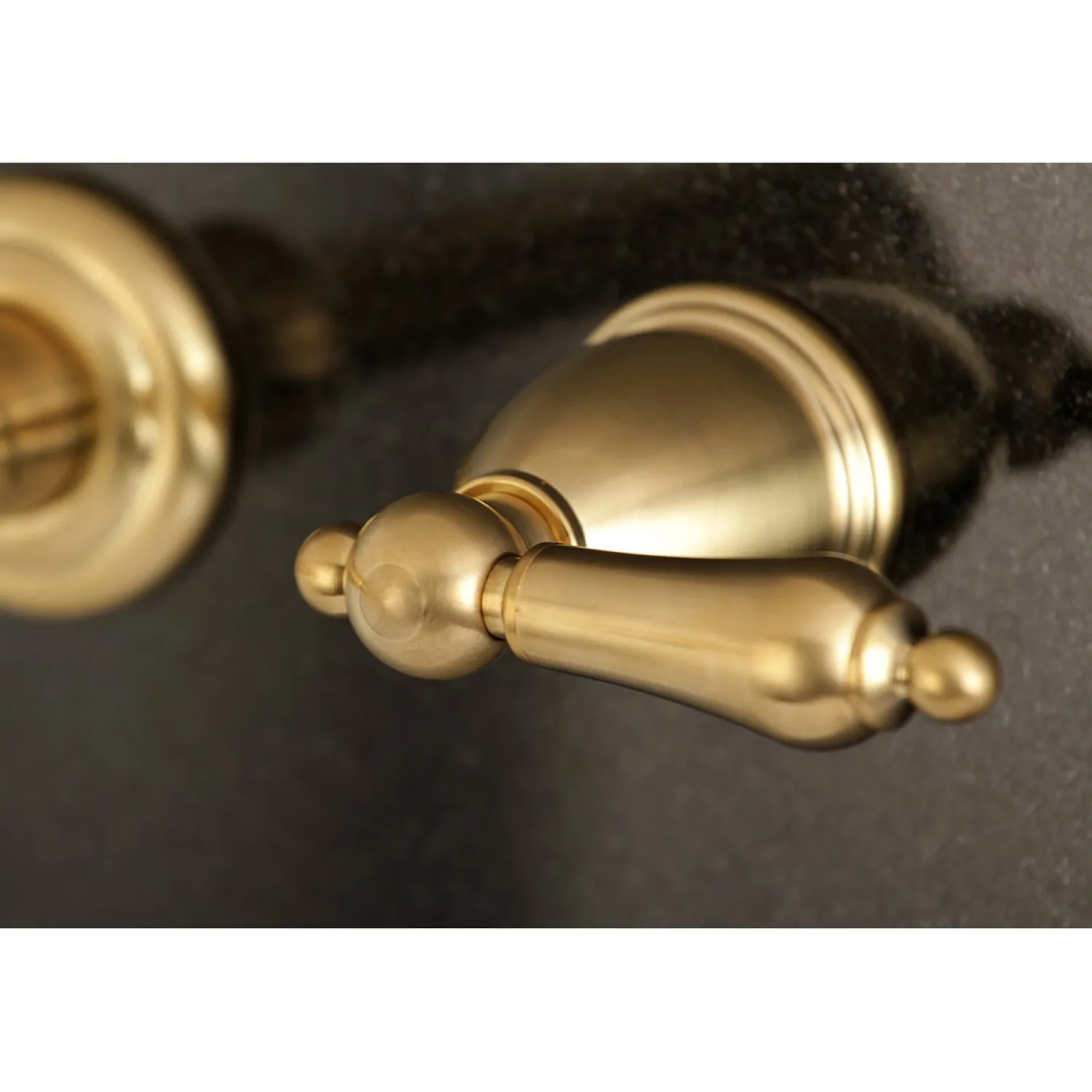 Hot English Country Wall Mount Bathroom Faucet Wall Mount