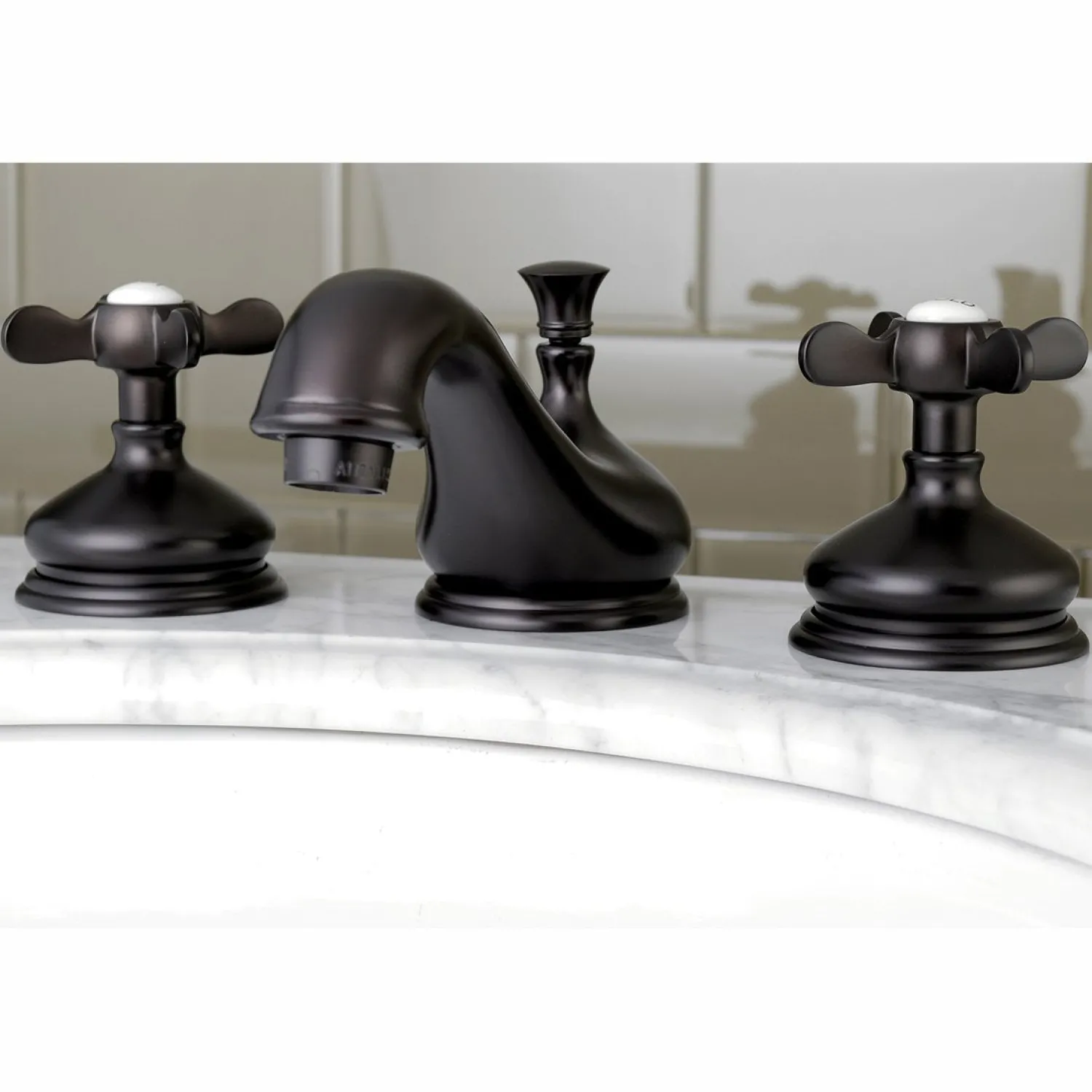 New Essex 3-Hole 8-Inch Widespread Bathroom Faucet 8" Widespread