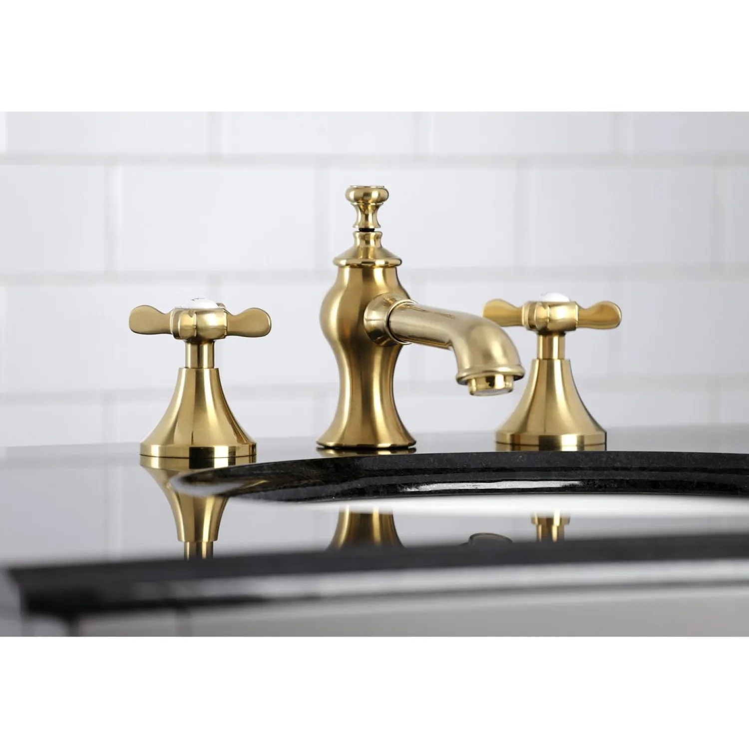 Essex 8-Inch Widespread Bathroom Faucet 8" Widespread