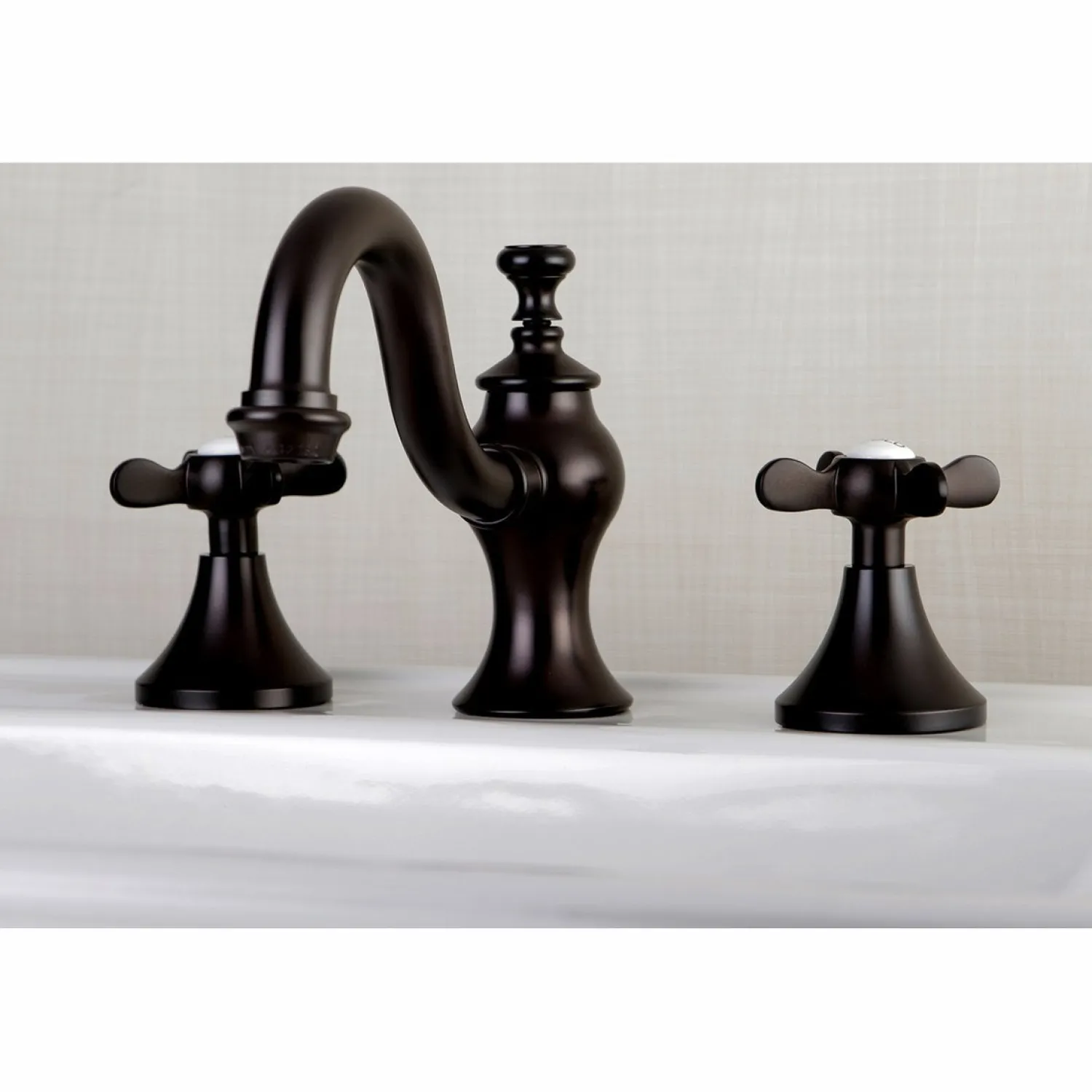 Outlet Essex 8-Inch Widespread 3-Hole Bathroom Faucet 8" Widespread