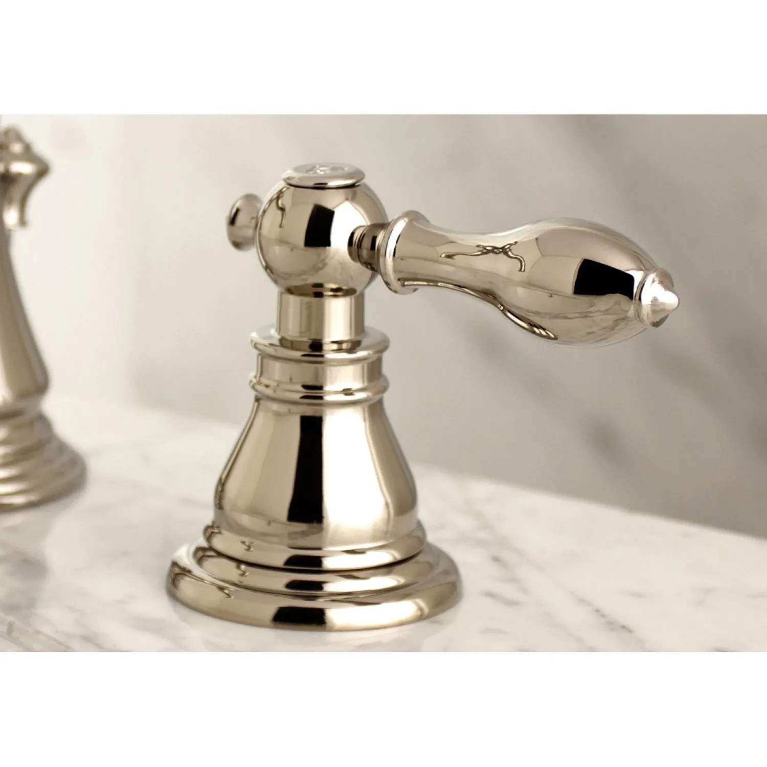 Hot Fauceture American Classic Widespread Bathroom Faucet 8" Widespread