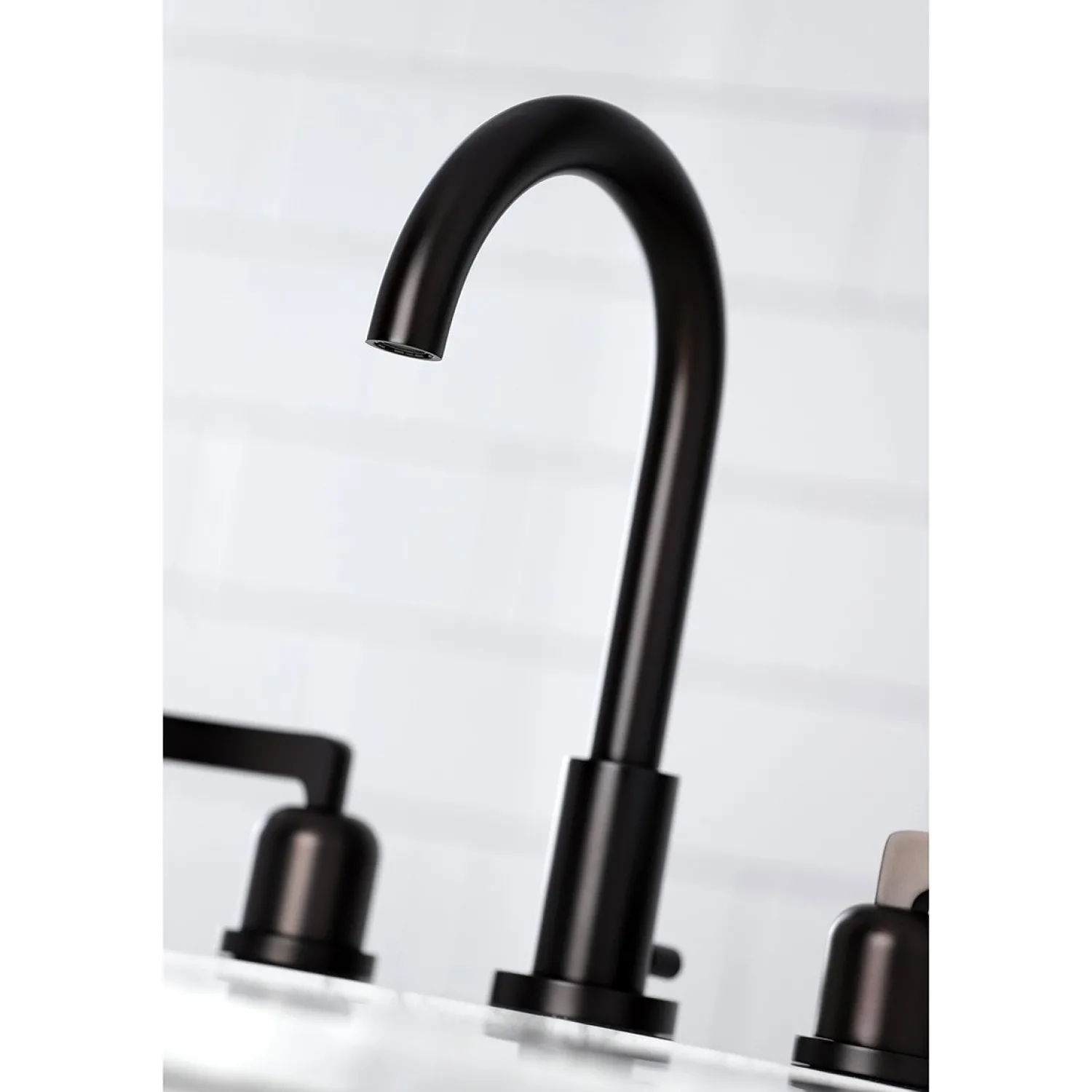 Discount Fauceture Centurion Widespread Bathroom Faucet 8" Widespread