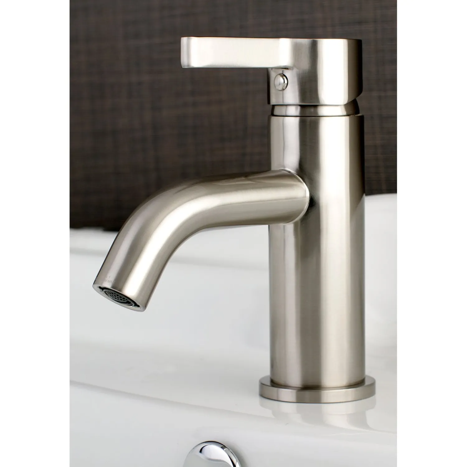 Best Fauceture Continental Single-Handle Single Hole Bathroom Faucet Single Hole