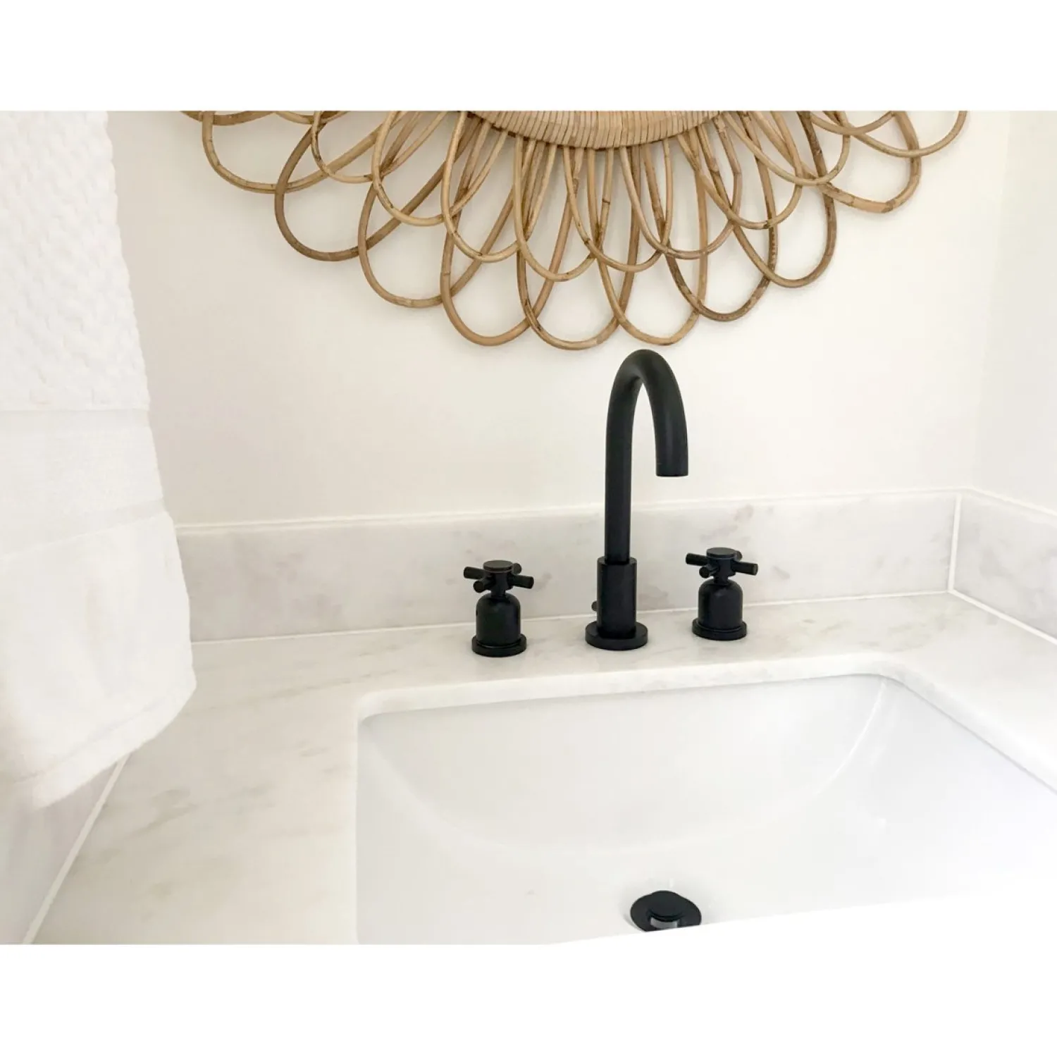 Clearance Fauceture Concord Widespread Cross-Handle Bathroom Faucet 8" Widespread