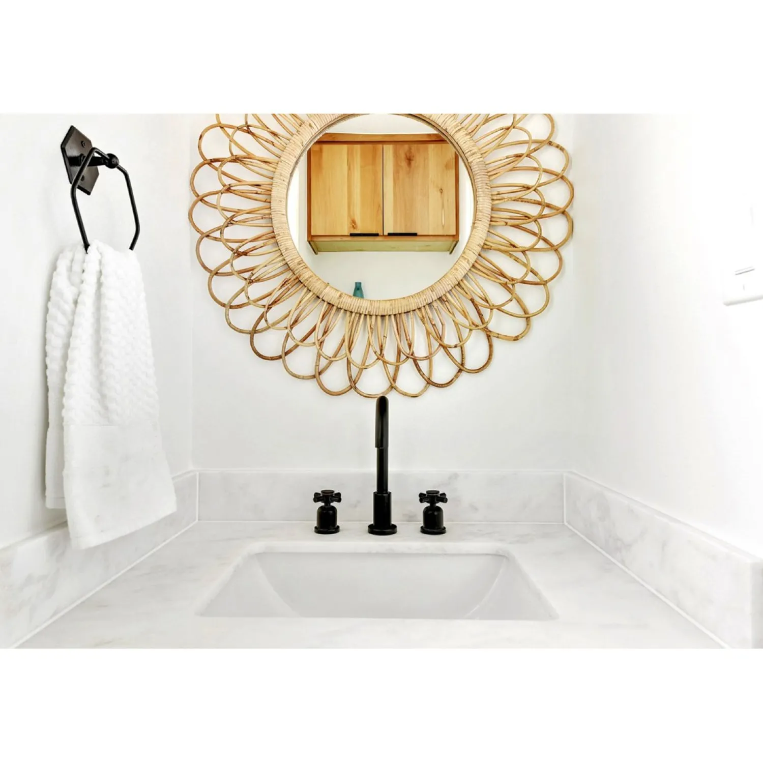 Clearance Fauceture Concord Widespread Cross-Handle Bathroom Faucet 8" Widespread