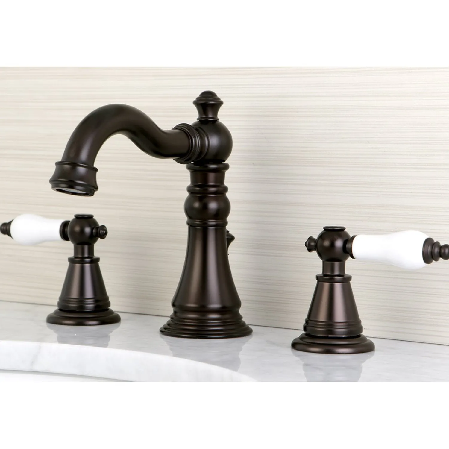 Sale Fauceture English Classic 3-Hole Widespread Bathroom Faucet 8" Widespread