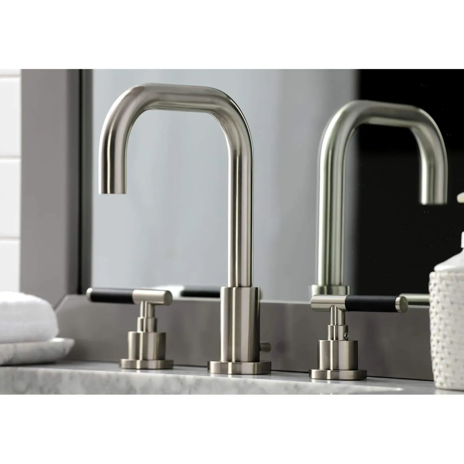 Outlet Fauceture FSC893XCKL-P Kaiser Widespread Bathroom Faucet with Brass Pop-Up 8" Widespread