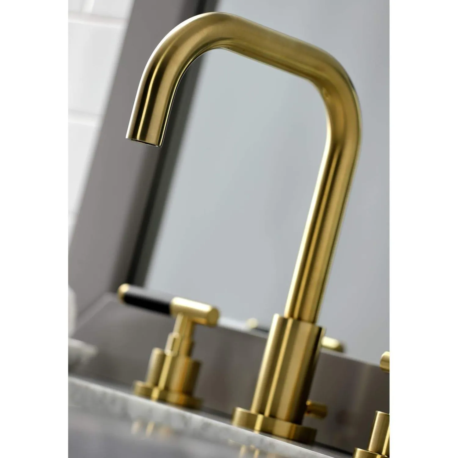 Outlet Fauceture FSC893XCKL-P Kaiser Widespread Bathroom Faucet with Brass Pop-Up 8" Widespread