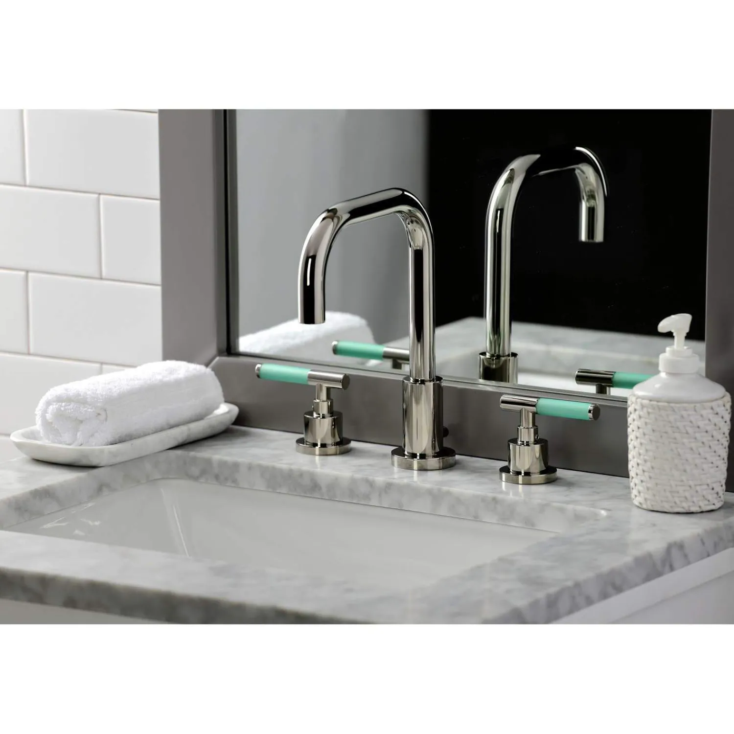 Outlet Fauceture FSC893XCKL-P Kaiser Widespread Bathroom Faucet with Brass Pop-Up 8" Widespread