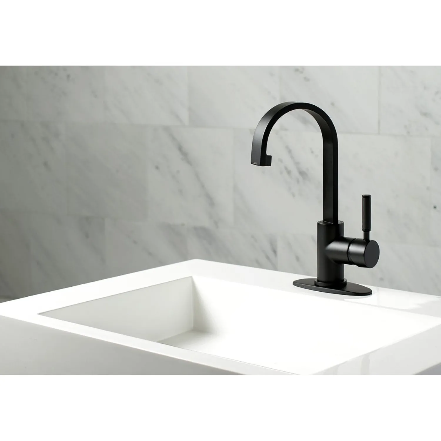 Hot Fauceture Kaiser Single-Handle Bathroom Faucet with Drain Single Hole