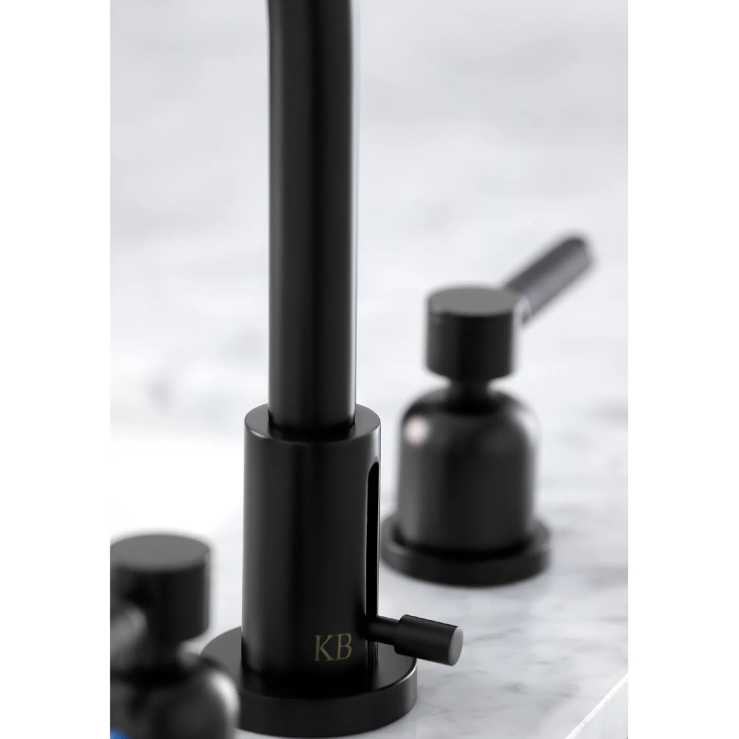 Fauceture Kaiser 8-Inch Widespread Bathroom Faucet 8" Widespread