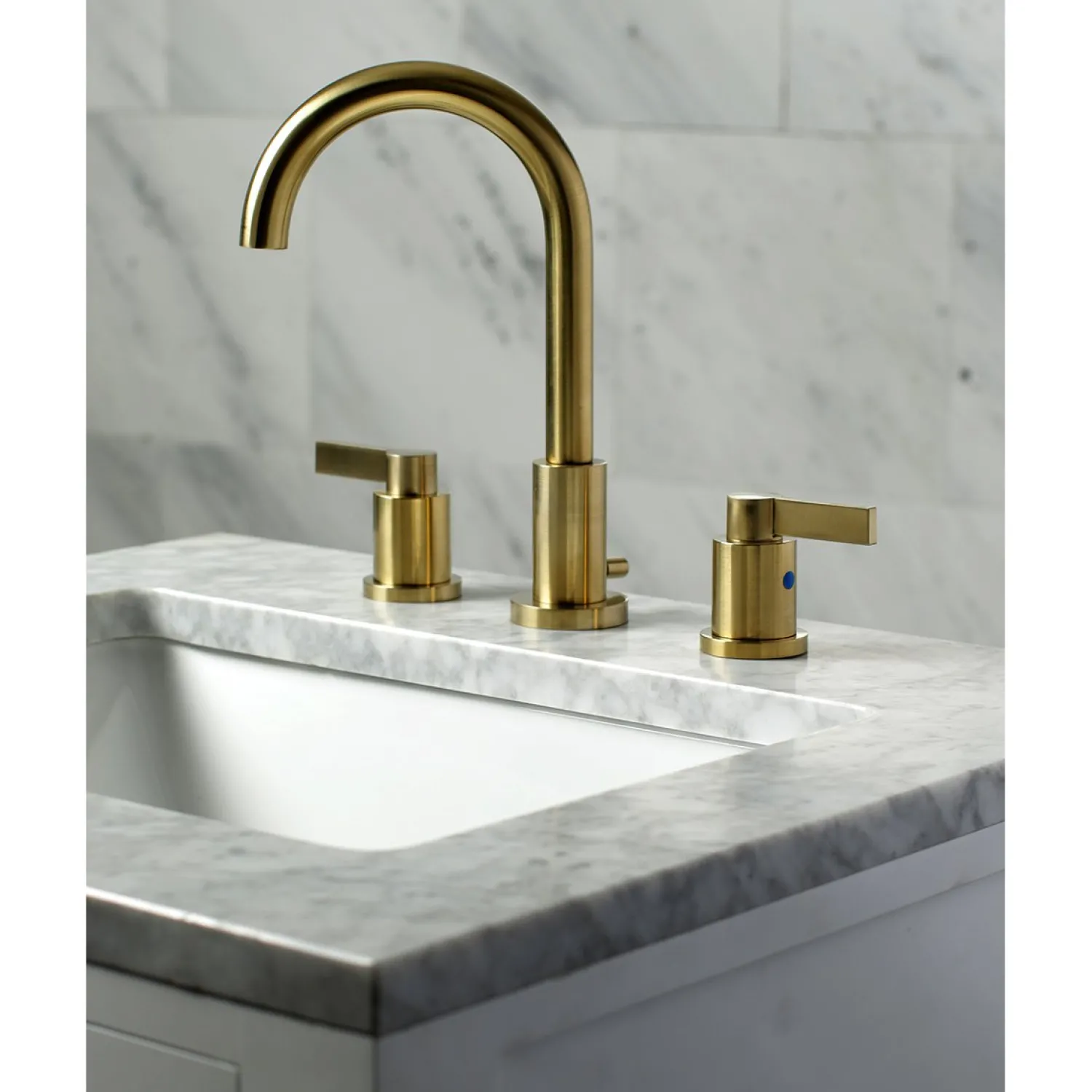 New Fauceture NuvoFusion Widespread Bathroom Faucet 8" Widespread