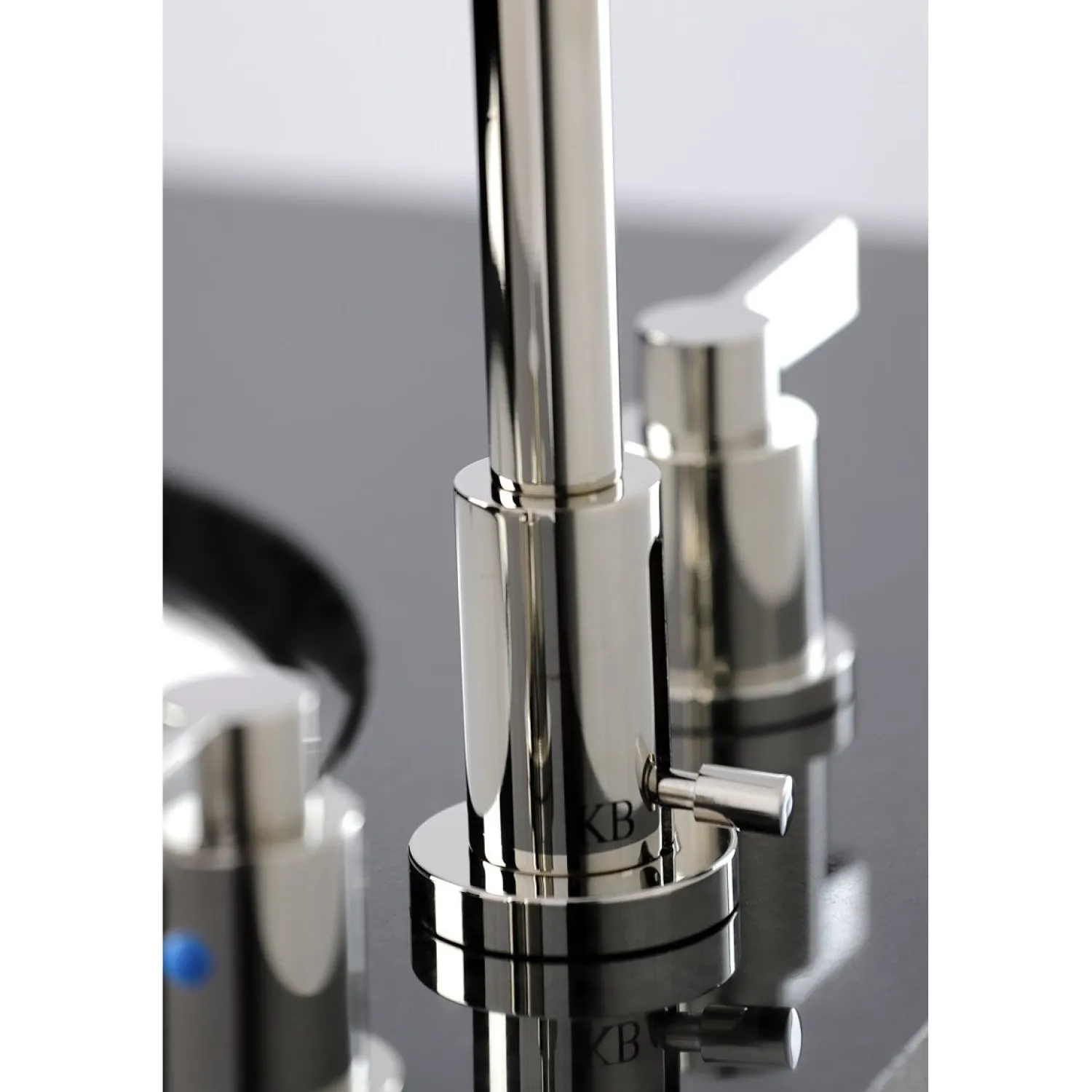 New Fauceture NuvoFusion Widespread Bathroom Faucet 8" Widespread