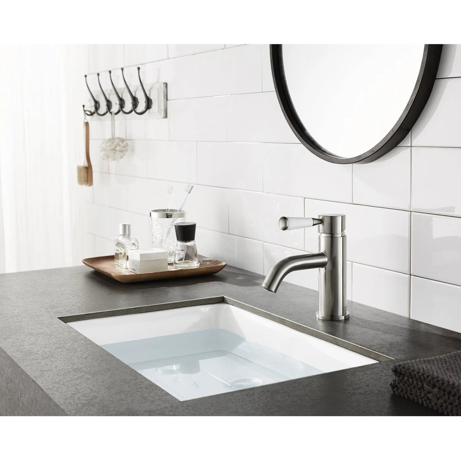 Hot Fauceture Paris Single-Handle Bathroom Faucet with Drain and Deck Plate Single Hole