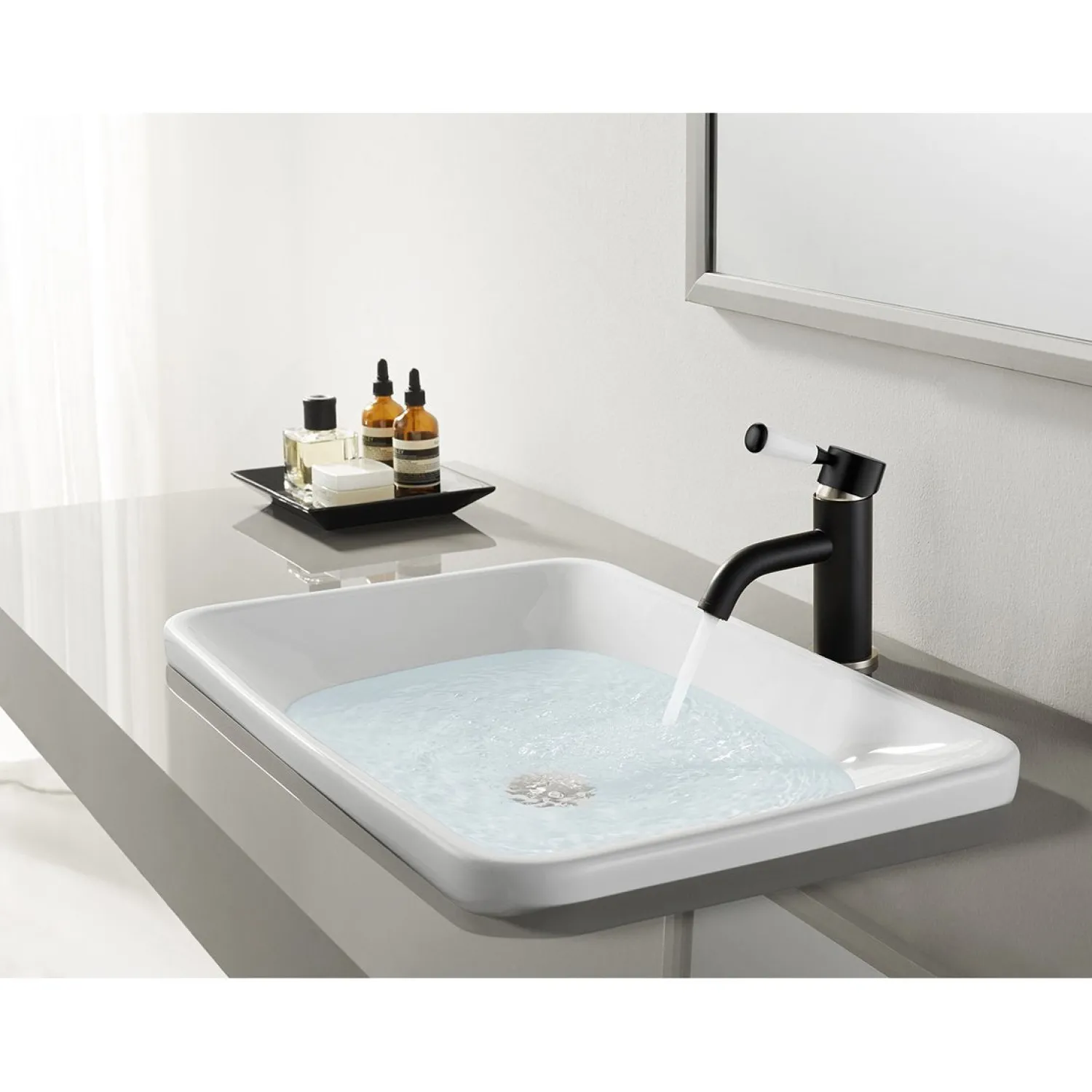 Hot Fauceture Paris Single-Handle Bathroom Faucet with Drain and Deck Plate Single Hole