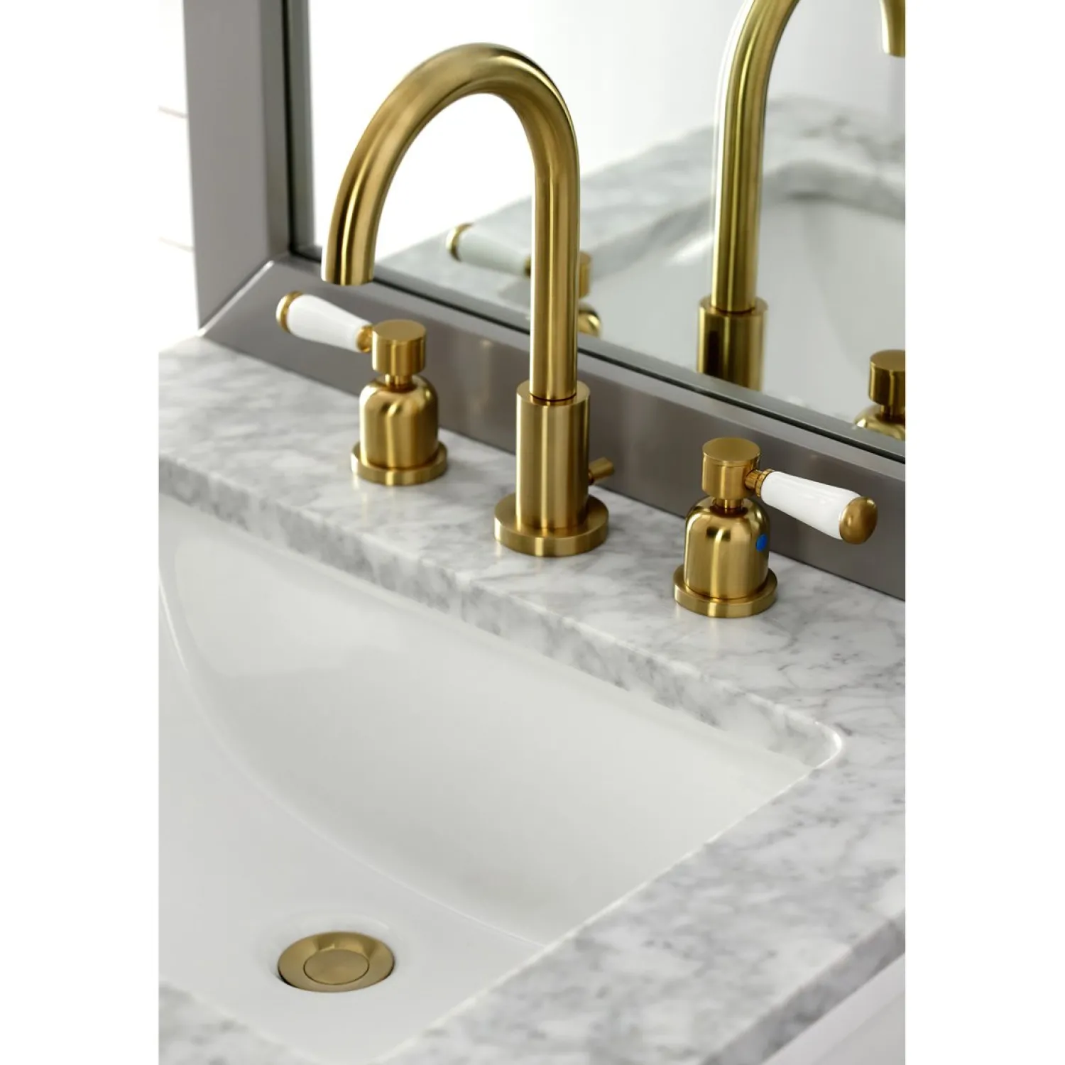 Best Fauceture Paris Widespread Bathroom Faucet 8" Widespread