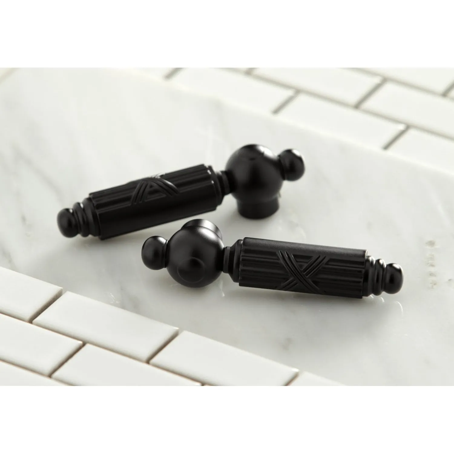 Discount Georgian Two-Handle Wall Mount Bathroom Faucet Wall Mount
