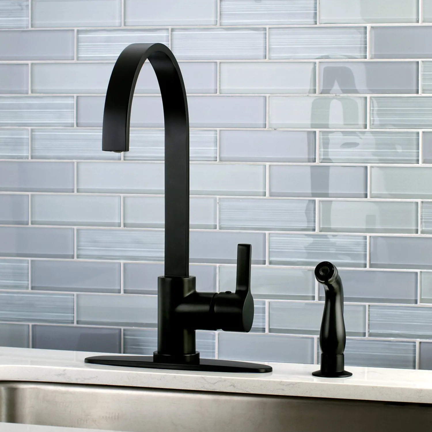 New Gourmetier Continental Single-Handle Kitchen Faucet with Side Sprayer Faucets With Side Spray