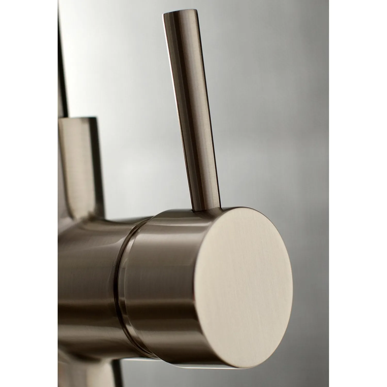 Sale Gourmetier Concord Single-Handle Kitchen Faucet with Pull-Down Sprayer Single Hole