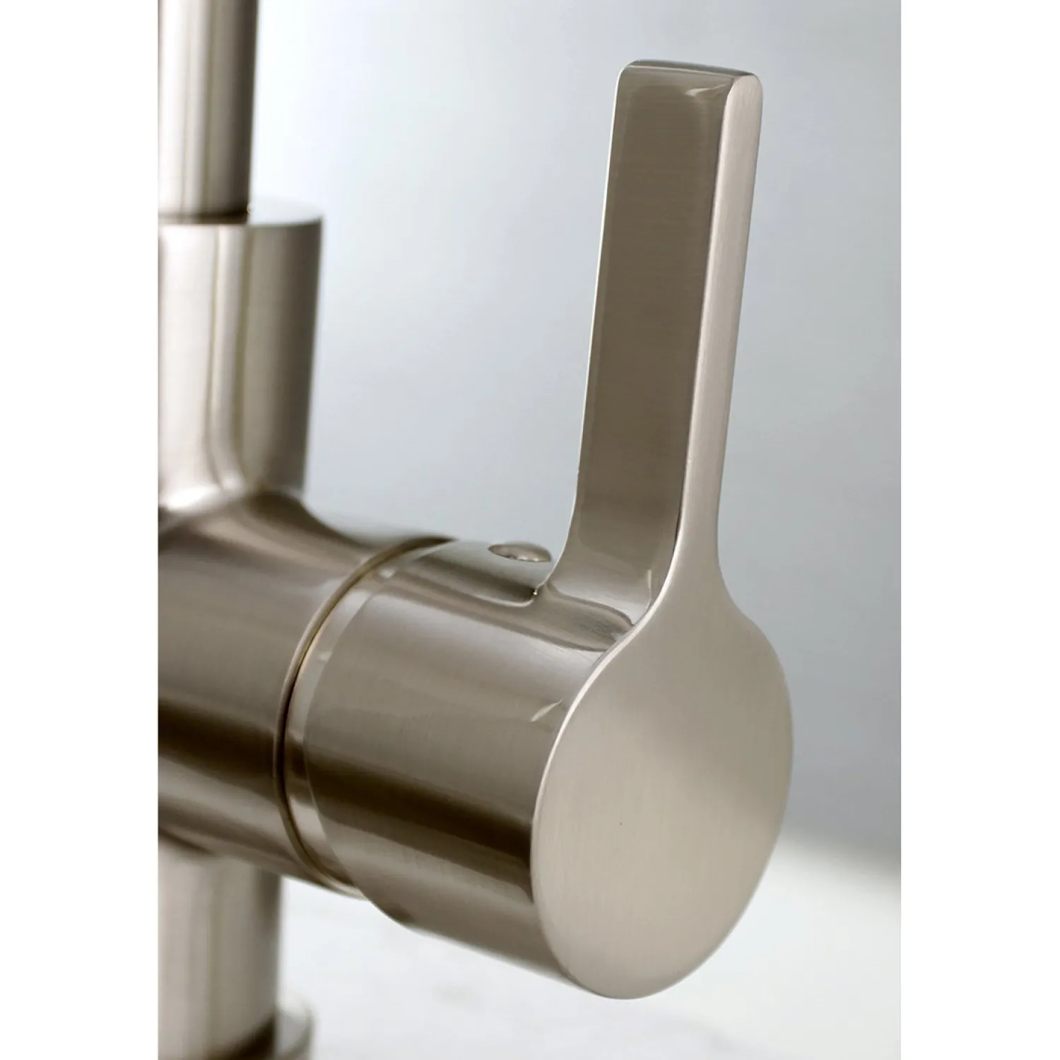 Best Gourmetier Continental Single-Handle Single-Hole Pull-Down Kitchen Faucet Single Hole
