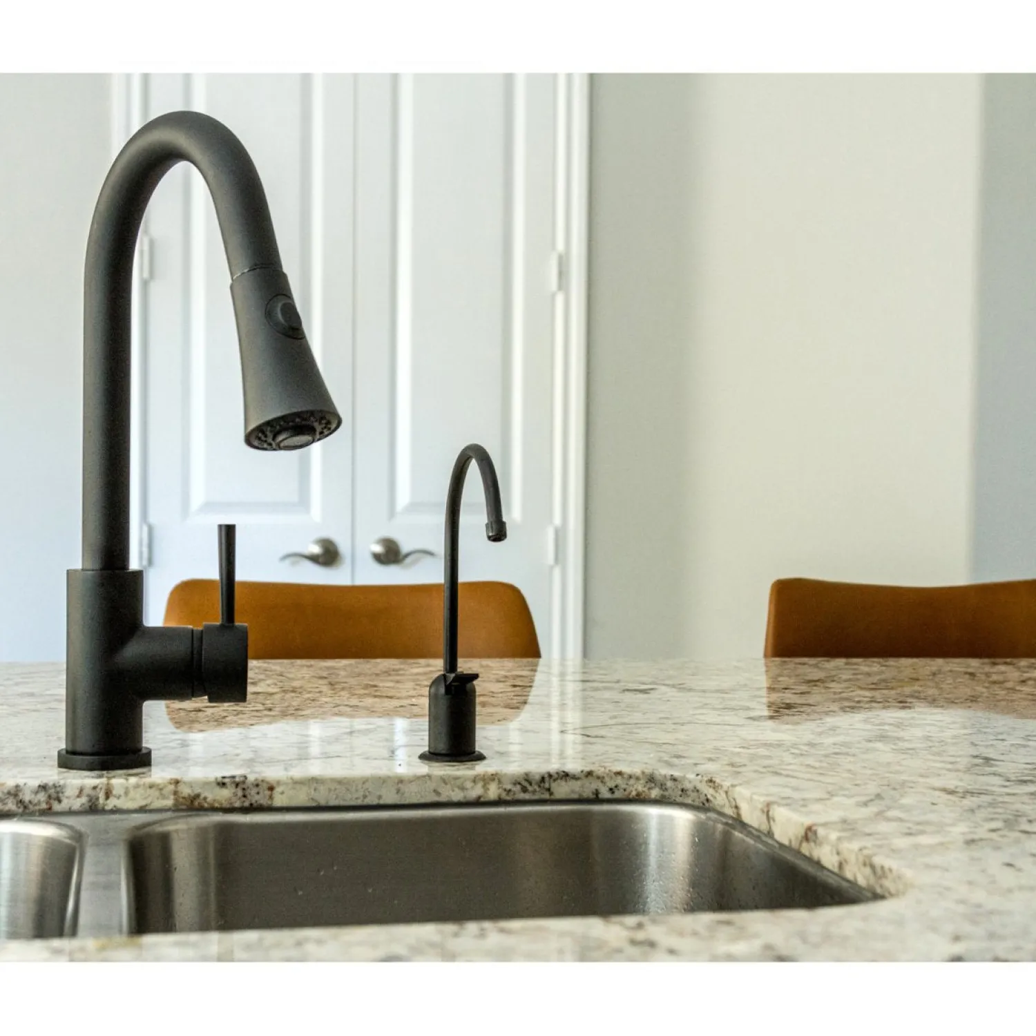 Online Gourmetier Concord Deck Mount Single-Handle Pull-Down Kitchen Faucet Single Hole