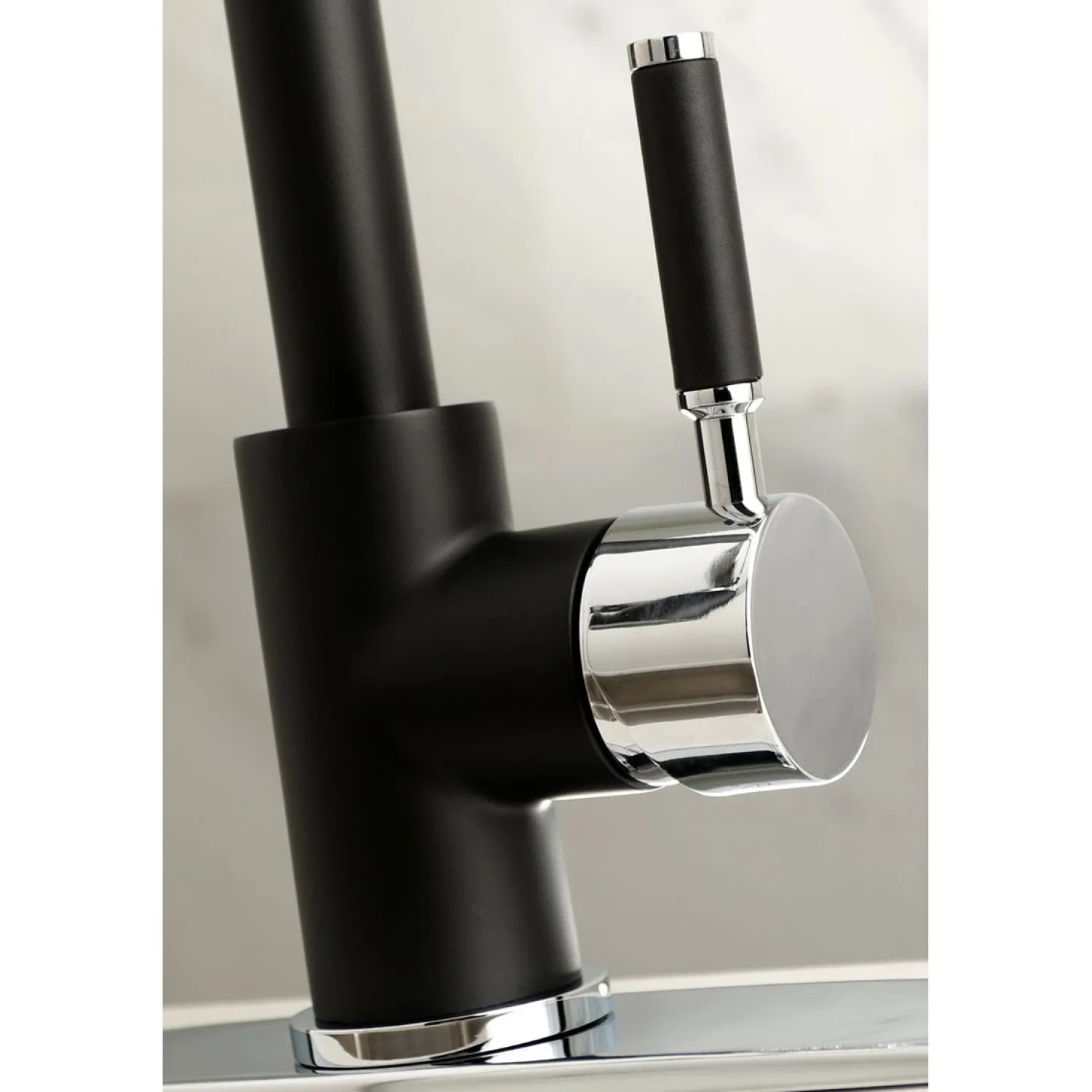 Hot Gourmetier Kaiser Deck Mount Single-Handle Pull-Down Kitchen Faucet Single Hole