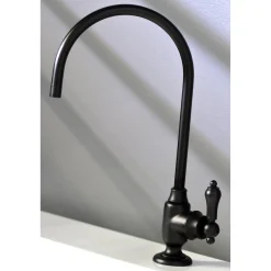 Heirloom Single-Handle Water Filtration Faucet Single Hole