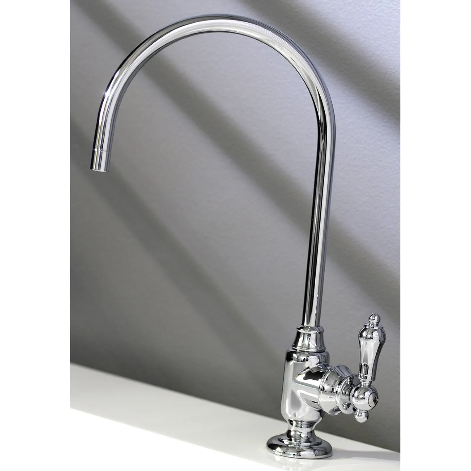 Heirloom Single-Handle Water Filtration Faucet Single Hole
