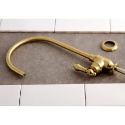 Heirloom Single-Handle Water Filtration Faucet Single Hole