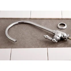 Heirloom Single-Handle Water Filtration Faucet Single Hole