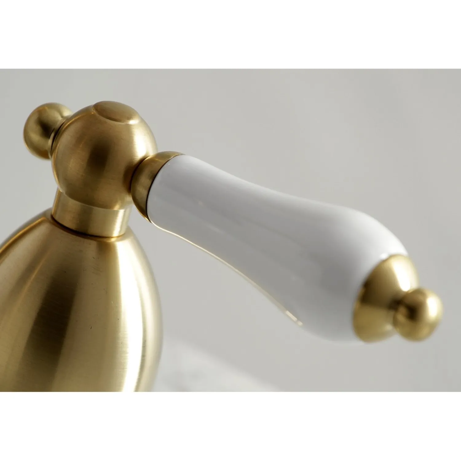 Sale Heritage 2-Handle 8-Inch Widespread Bathroom Faucet 8" Widespread